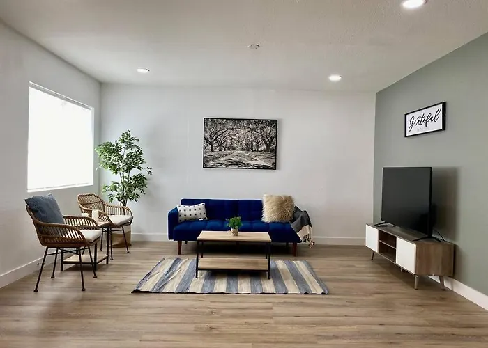 Uniquely Remodeled Historical District Phoenix